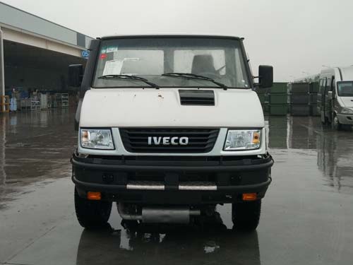 南京依維柯 歐霸 129馬力 欄板式 單排 載貨車(NJ2055GFC2)